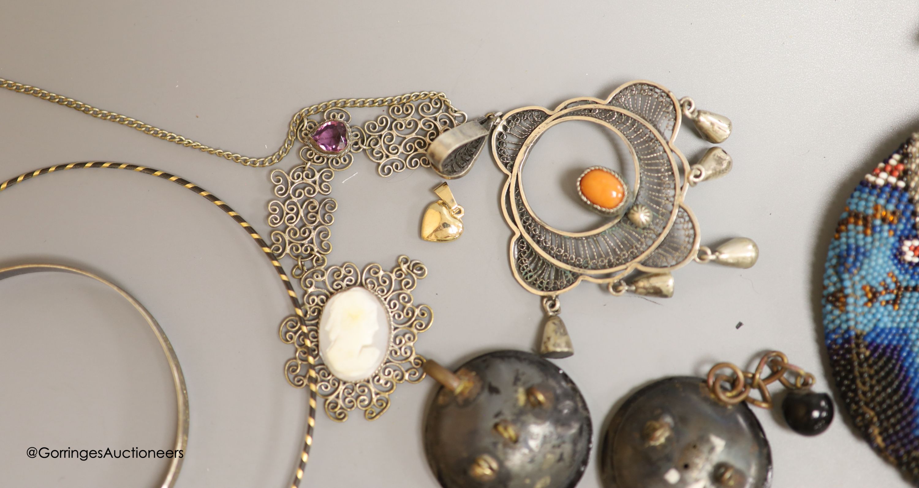 A white metal mounted beadwork purse and other minor jewellery, including Royal Navy sweethearts brooch.